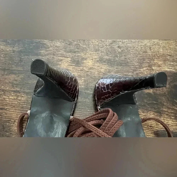 NEW YORK TRANSIT | ladies high heeled shoe/sandal. Size: 8.​ - Picture 8 of 11